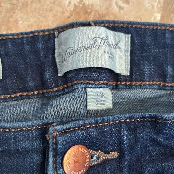 Universal Thread High Rise Straight Jeans - Picture 3 of 4